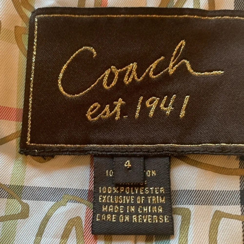 Coach sz 4 navy blue jacket with 3/4 sleeves and gold button details